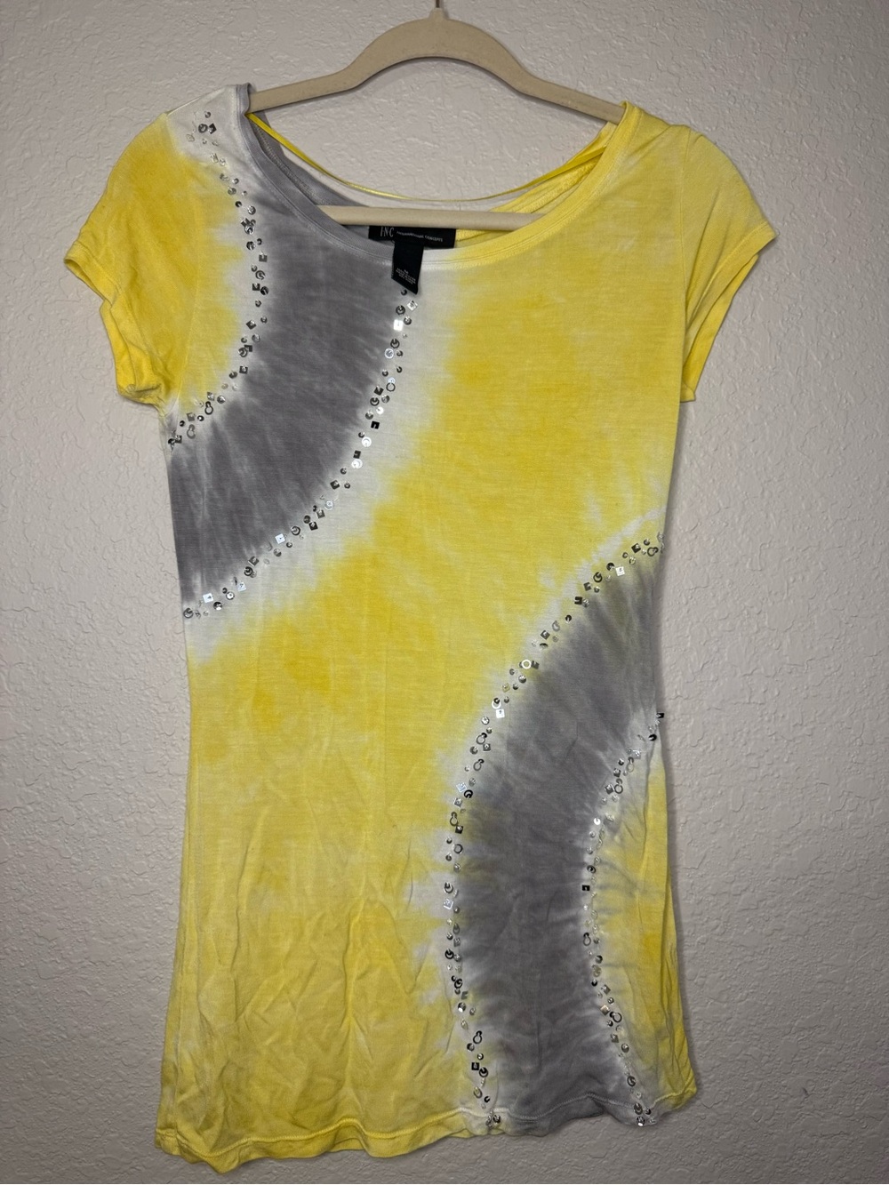INC International Concepts Yellow and Gray Tie-Dye Sequin Scoop Neck Tee